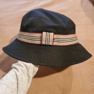 Burberry Womans hat